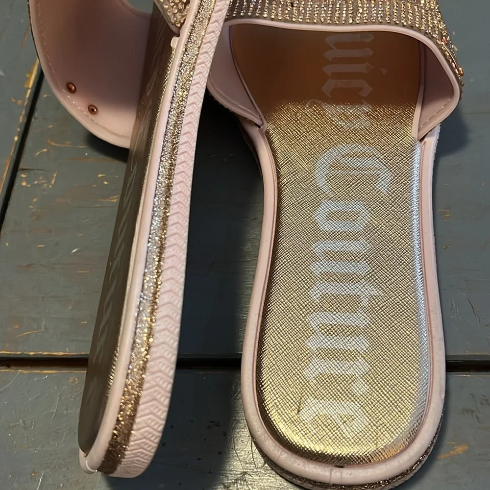 Juicy Couture Yippy Pink Rose Gold Embellished Slides 9 - Picture 5 of 7